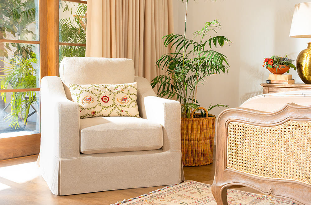 Bedroom chairs in Pakistan